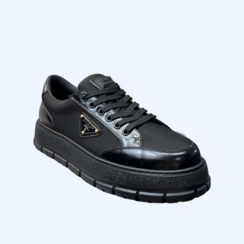 [ Prada ] 프라다 플랫폼 스니커즈