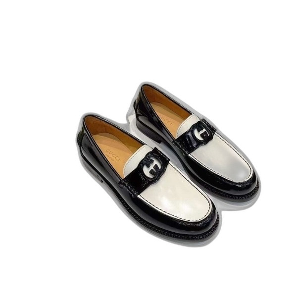 [Gucci] 구찌 인터로킹 로퍼