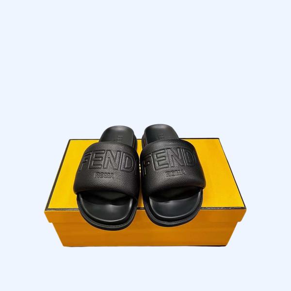 [Fendi] 펜디 로마 슬라이드 가죽 퍼스벳