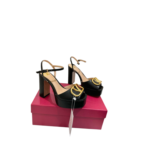 [ Valentino ] 발렌티노 가라바니 브이로고 샌들