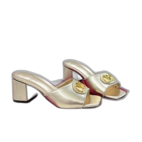 [ Valentino ] 발렌티노 가라바니 브이로고 슬라이드 샌들