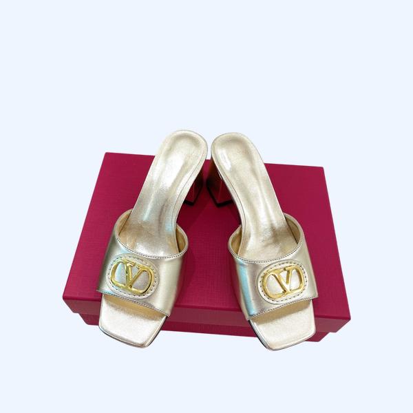 [ Valentino ] 발렌티노 가라바니 브이로고 슬라이드 샌들