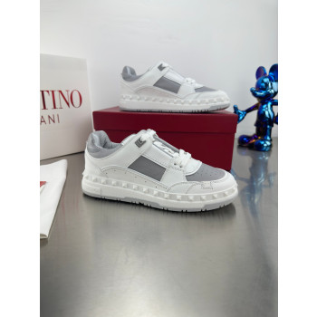 [ Valentino ] 발렌티노 프리도트 로우탑 스니커즈