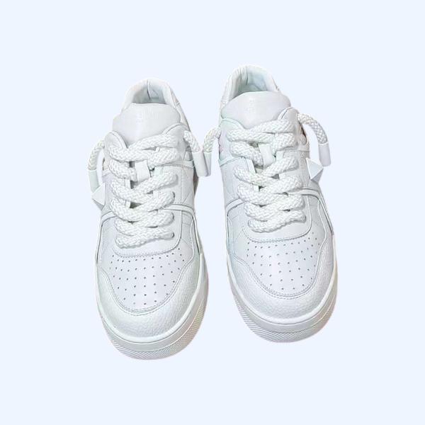 [Valentino] 발렌티노 나파 가죽 원 스터드