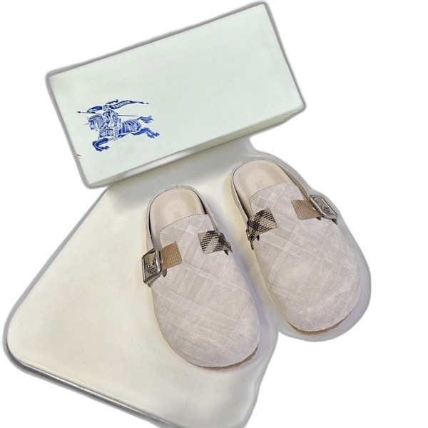 [ Burberry ] 버버리 버클 클로그