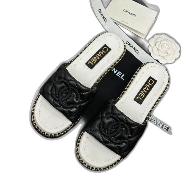 [ 샤넬 ] 통굽 체인 슬리퍼 뮬