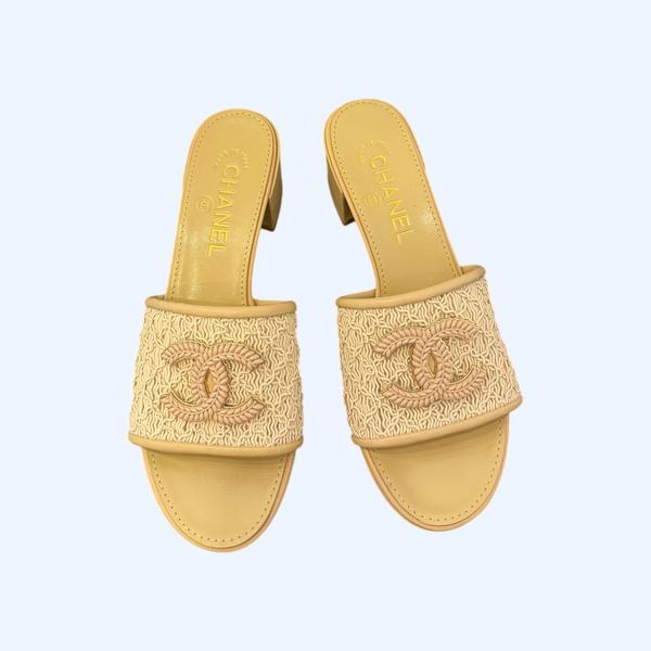 [ Chanel ] 샤넬 CC 뮬 힐