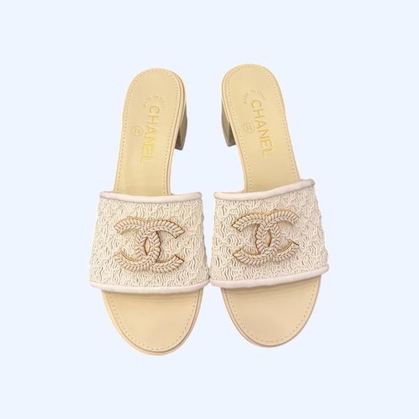 [ Chanel ] 샤넬 CC 뮬 힐