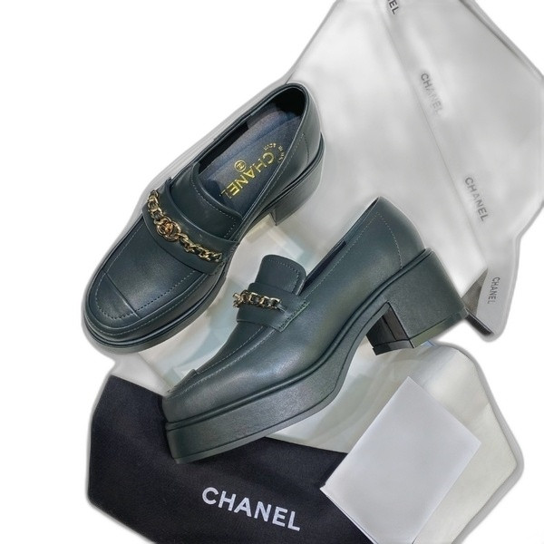 [ 샤넬 ] CC 로고 힐 로퍼