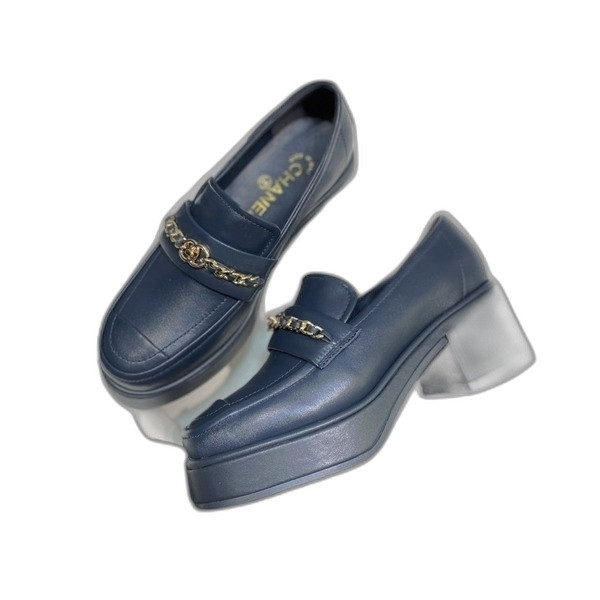 [ 샤넬 ] CC 로고 힐 로퍼