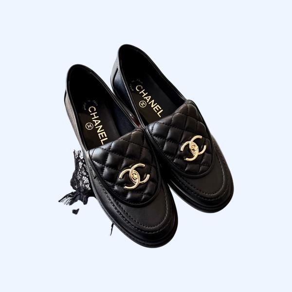 [ 샤넬 ] 2025 뉴 퀼팅 CC 로고 턴락 로퍼