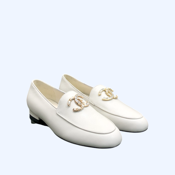 [ 샤넬 ] 2025 CC로고 로퍼