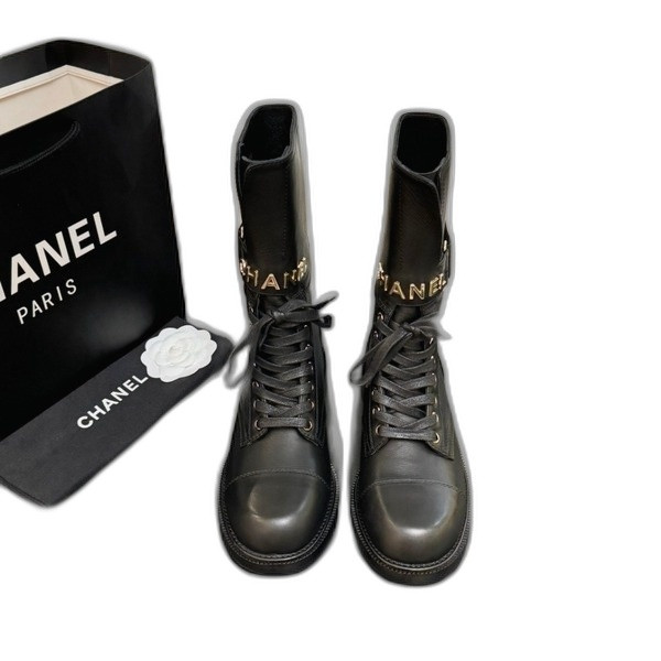 [ Chanel ] 샤넬 레터링 워커 부츠