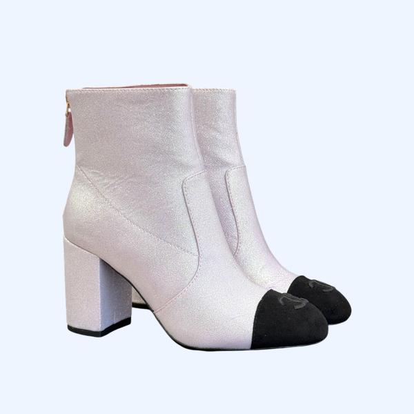 [ Chanel ] 샤넬 통굽 앵클 부츠