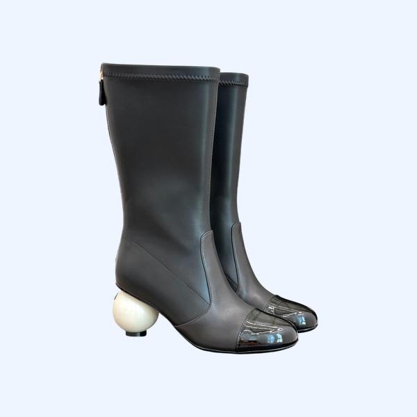 [ Chanel ] 샤넬 CC 진주 굽 부츠