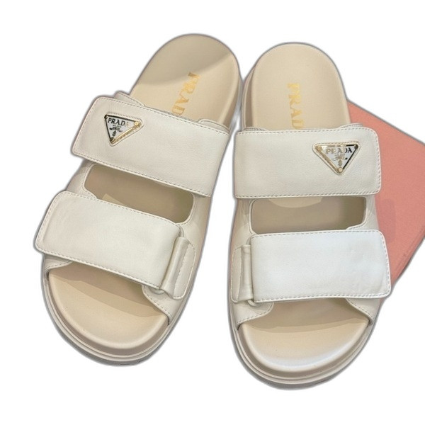 [ 프라다 ] 25ss 가죽 스트랩 샌들