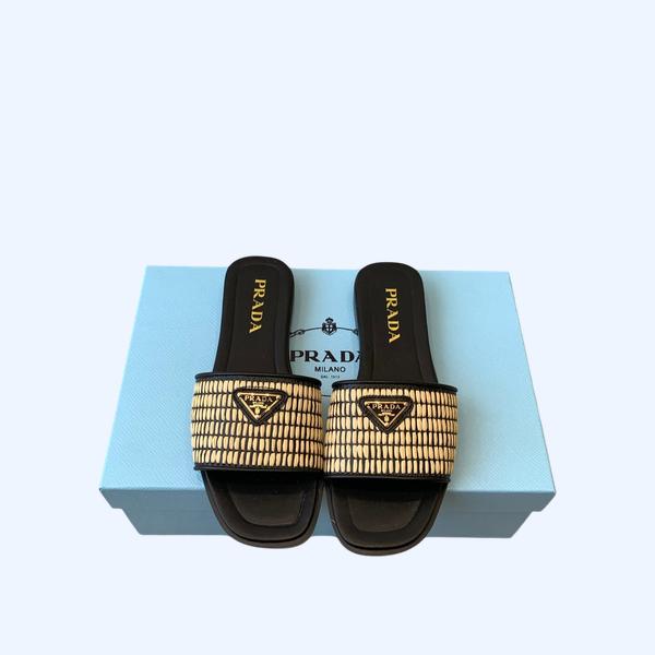 [ 프라다 ] 크로셰 라피아 플랫 샌들