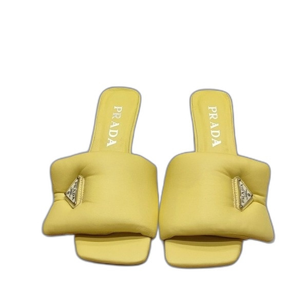 [ 프라다 ] 소프트 패딩 나파 샌들