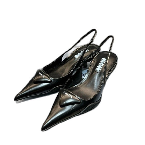 [ 프라다 ] 브러시드 가죽 슬링백 펌프스