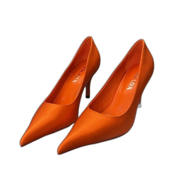 [ Prada ] 프라다 새틴 펌프스