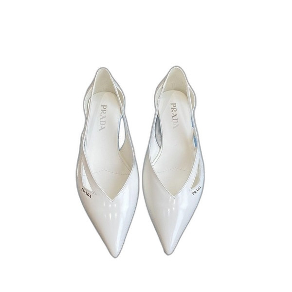 [ 프라다 ] 브러쉬드 레더 컷 아웃 발레리나 슈즈