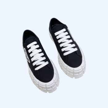 [ 프라다 ] 플랫폼 나일론 개버딘 스니커즈