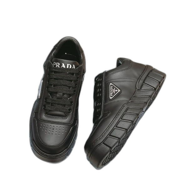 [ 프라다 ] 레더 플랫폼 스니커즈