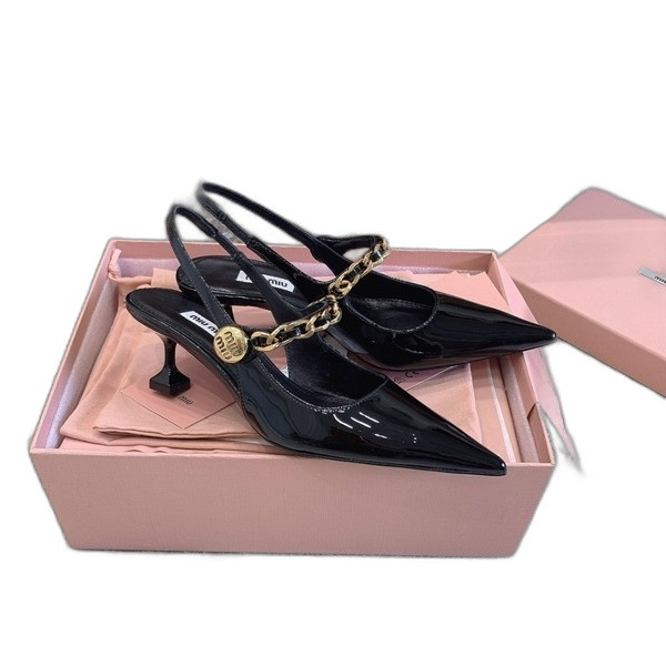 [ 미우미우 ] 페이턴트 슬링백 펌프스