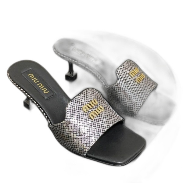 [ Miu Miu ] 미우미우 나파 가죽 슬라이드