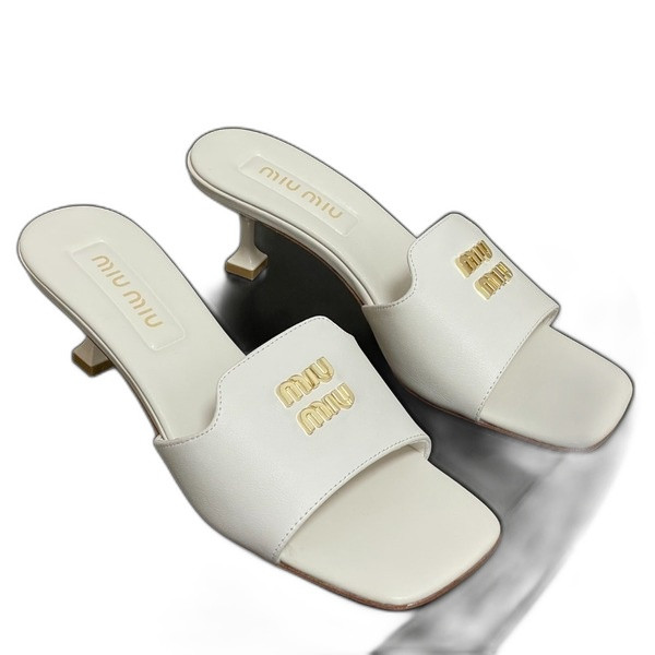 [ Miu Miu ] 미우미우 나파 가죽 슬라이드