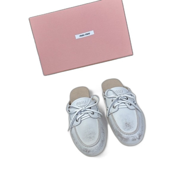 [ Miu Miu ] 미우미우 블리치드 가죽 보트 뮬