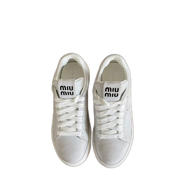 [Miu Miu] 미우미우 블리치드 가죽 스니커즈