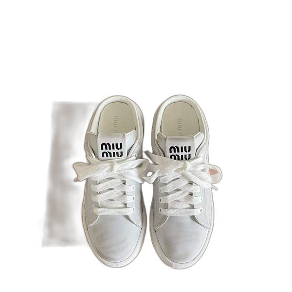 [Miu Miu] 미우미우 블리치드 가죽 스니커즈