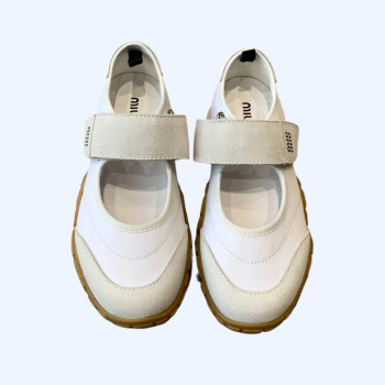 [ 미우미우 ] 25ss 신상 스니커즈