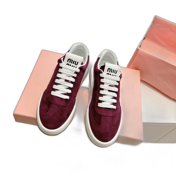 [ Miu Miu ] 미우미우 스웨이드 스니커즈