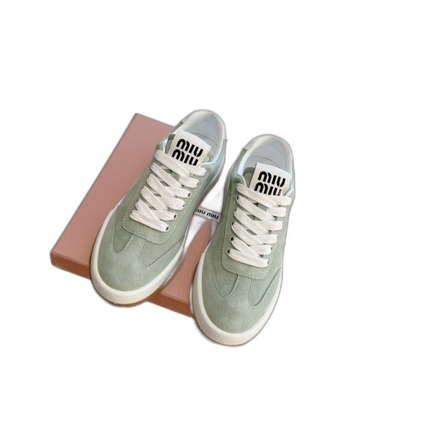 [ Miu Miu ] 미우미우 스웨이드 스니커즈