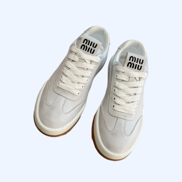 [ Miu Miu ] 미우미우 가죽 스니커즈