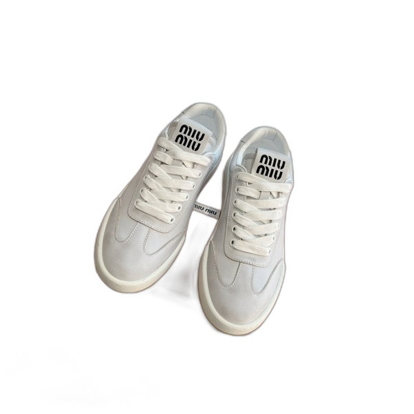 [ Miu Miu ] 미우미우 가죽 스니커즈