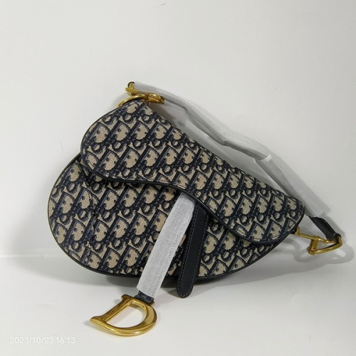 [Dior] 디올 새들 미니 스트랩백