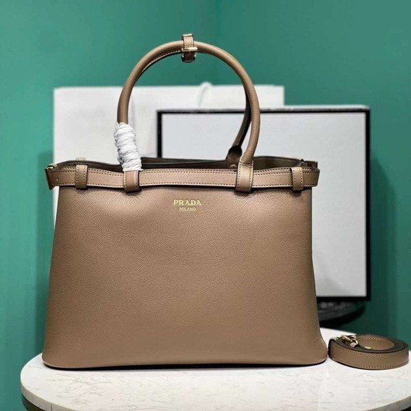 [Prada] 프라다 더블벨트 버클 가죽 핸드백 미디엄