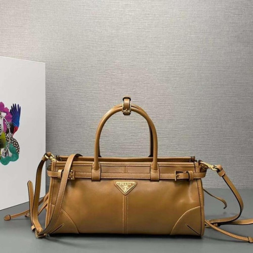 [Prada] 프라다 미디엄 가죽 핸드백