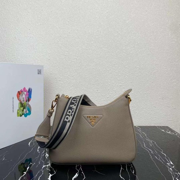 [Prada] 프라다