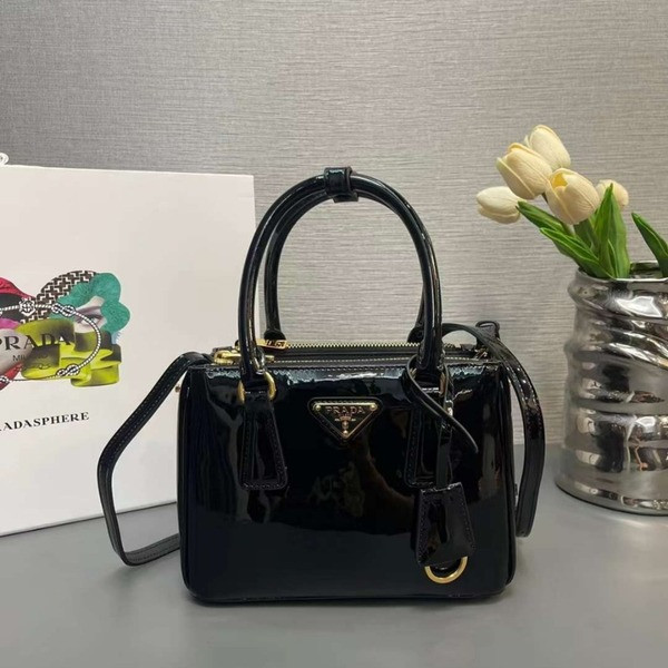 [Prada] 프라다 갤러리아 가죽 미니백