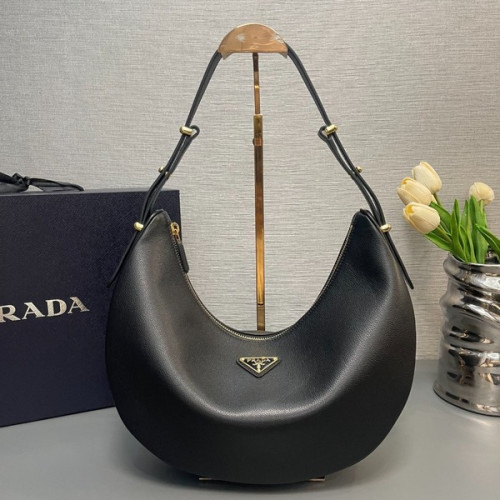 [ Prada ] 프라다 라지 가죽 숄더백