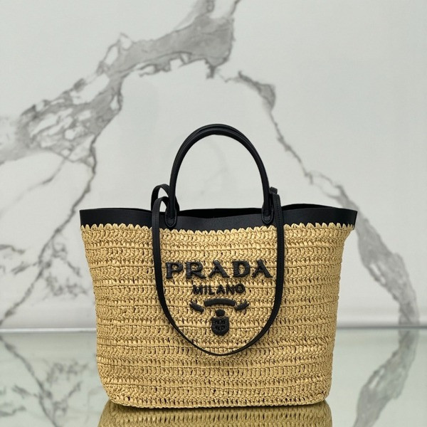 [ Prada ] 프라다 크로셰 가죽 토트백 라지