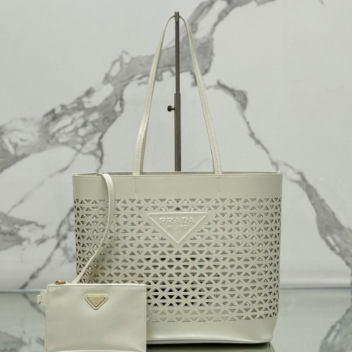 [ Prada ] 프라다 컷아웃 모티프 가죽 토트백