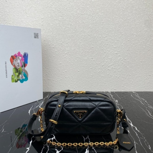[ Prada ] 프라다 퀼티드 레더 카메라 숄더백