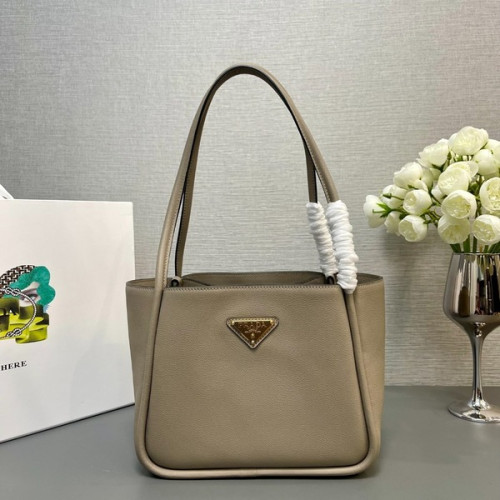 [ Prada ] 프라다 가죽 숄더백