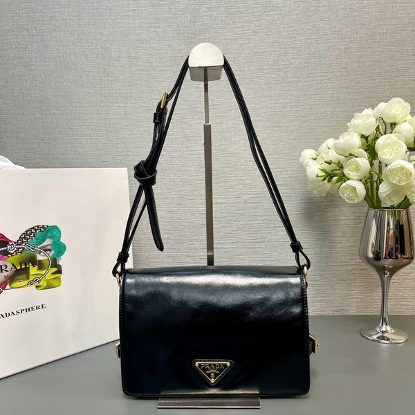 [ Prada ] 프라다 가죽 숄더백