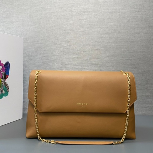 [ Prada ] 프라다 Doux 레더 숄더 백